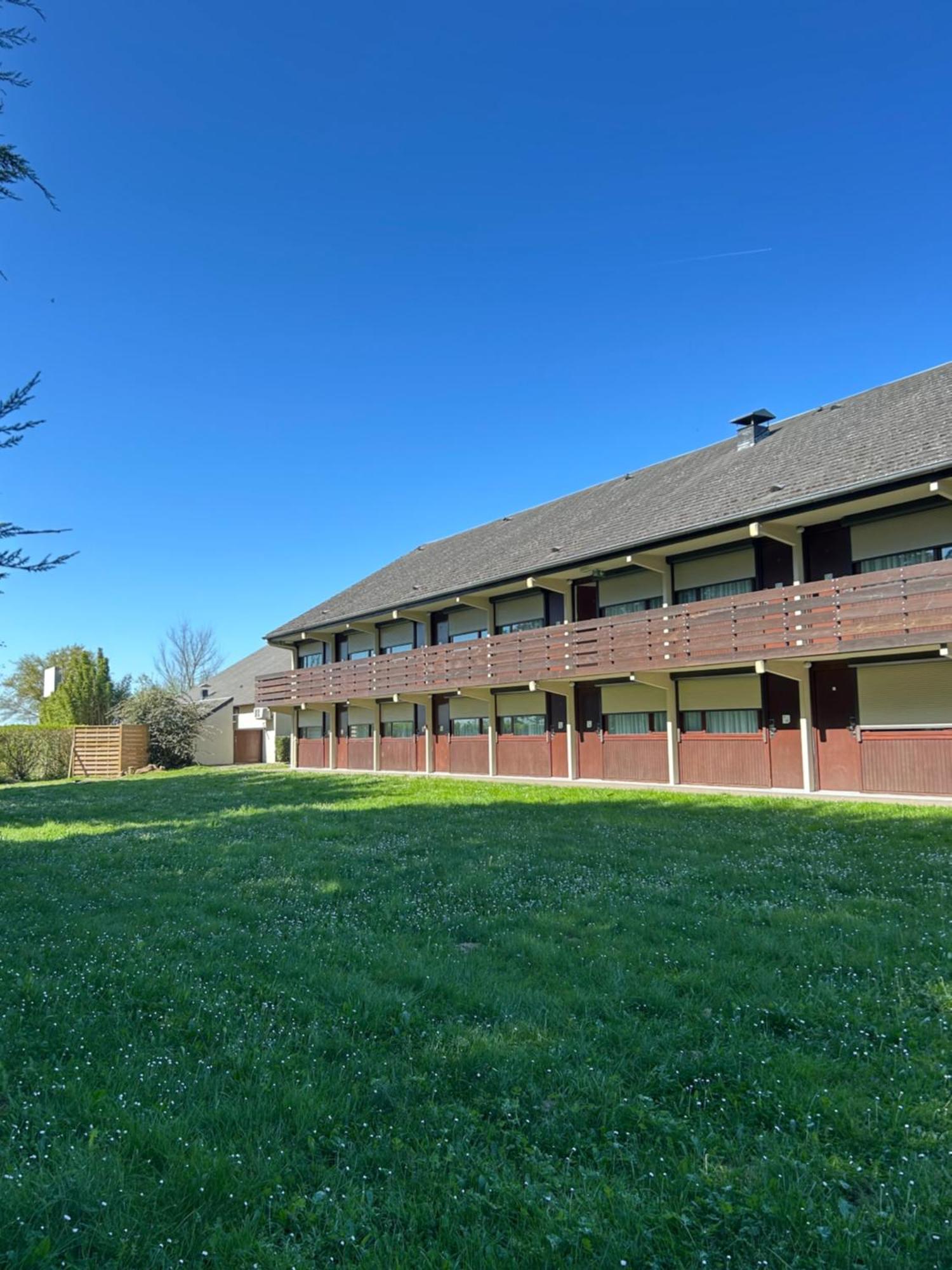 Campanile Sable-Sur-Sarthe Vion Hotell Exteriör bild