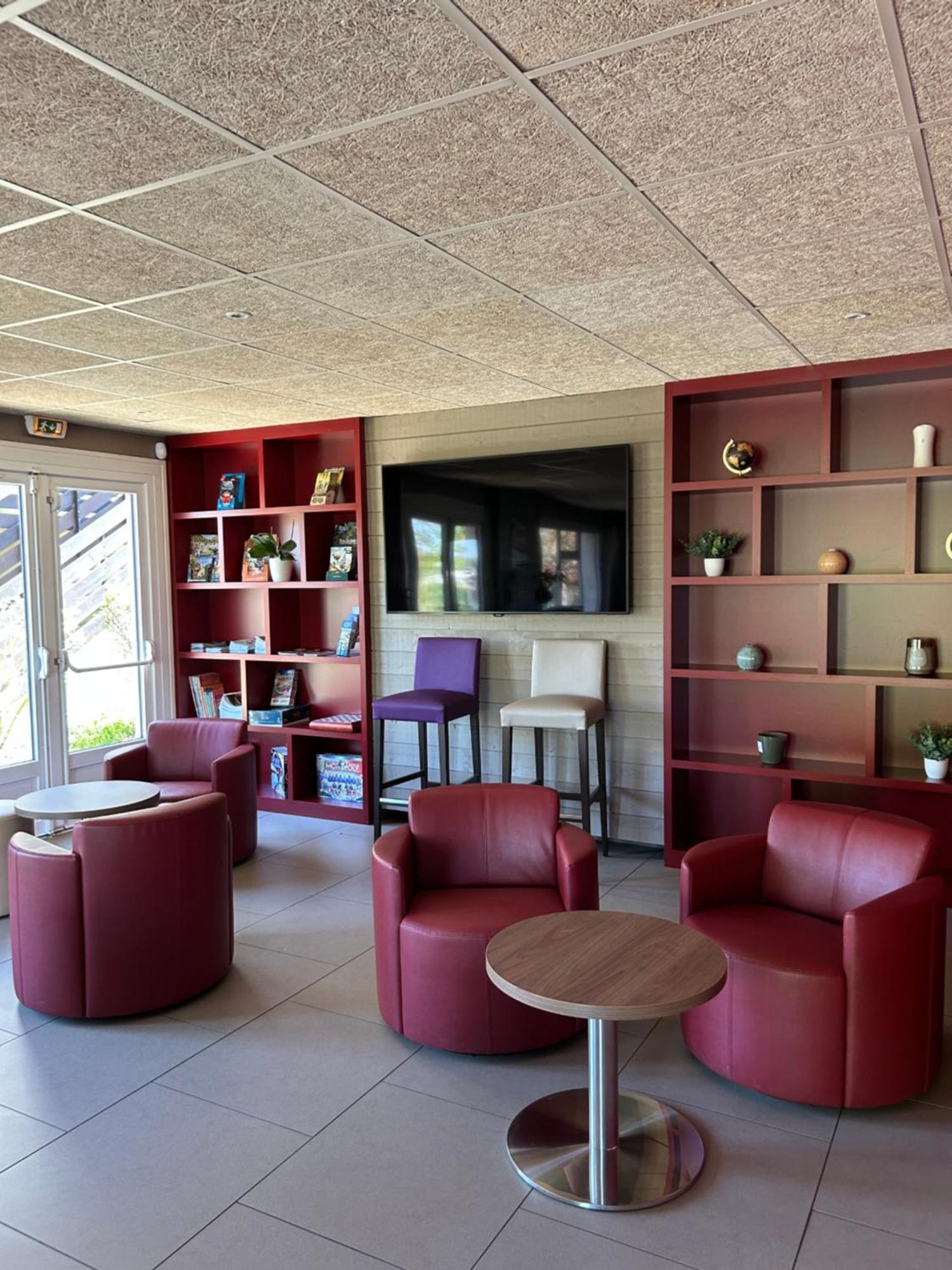 Campanile Sable-Sur-Sarthe Vion Hotell Exteriör bild